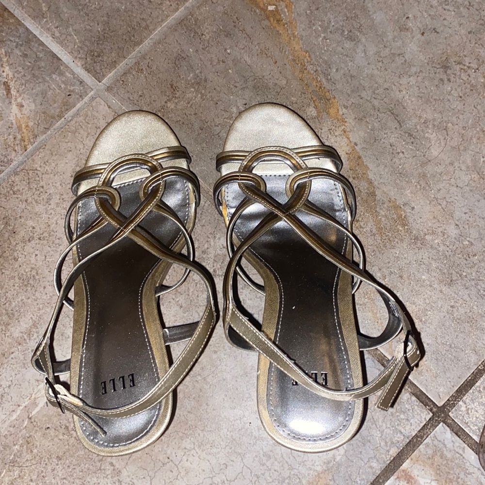 silver elle heels 7.5